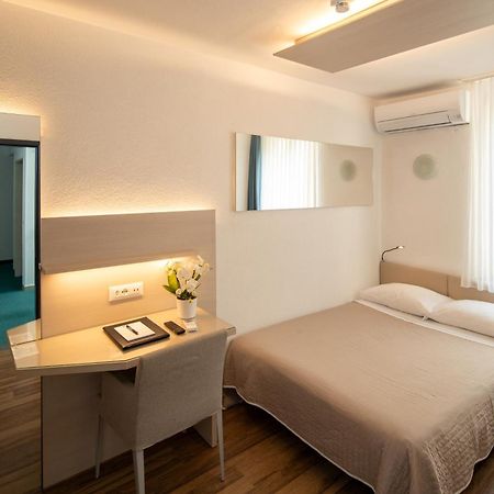 Hotel Campione Биссоне Экстерьер фото