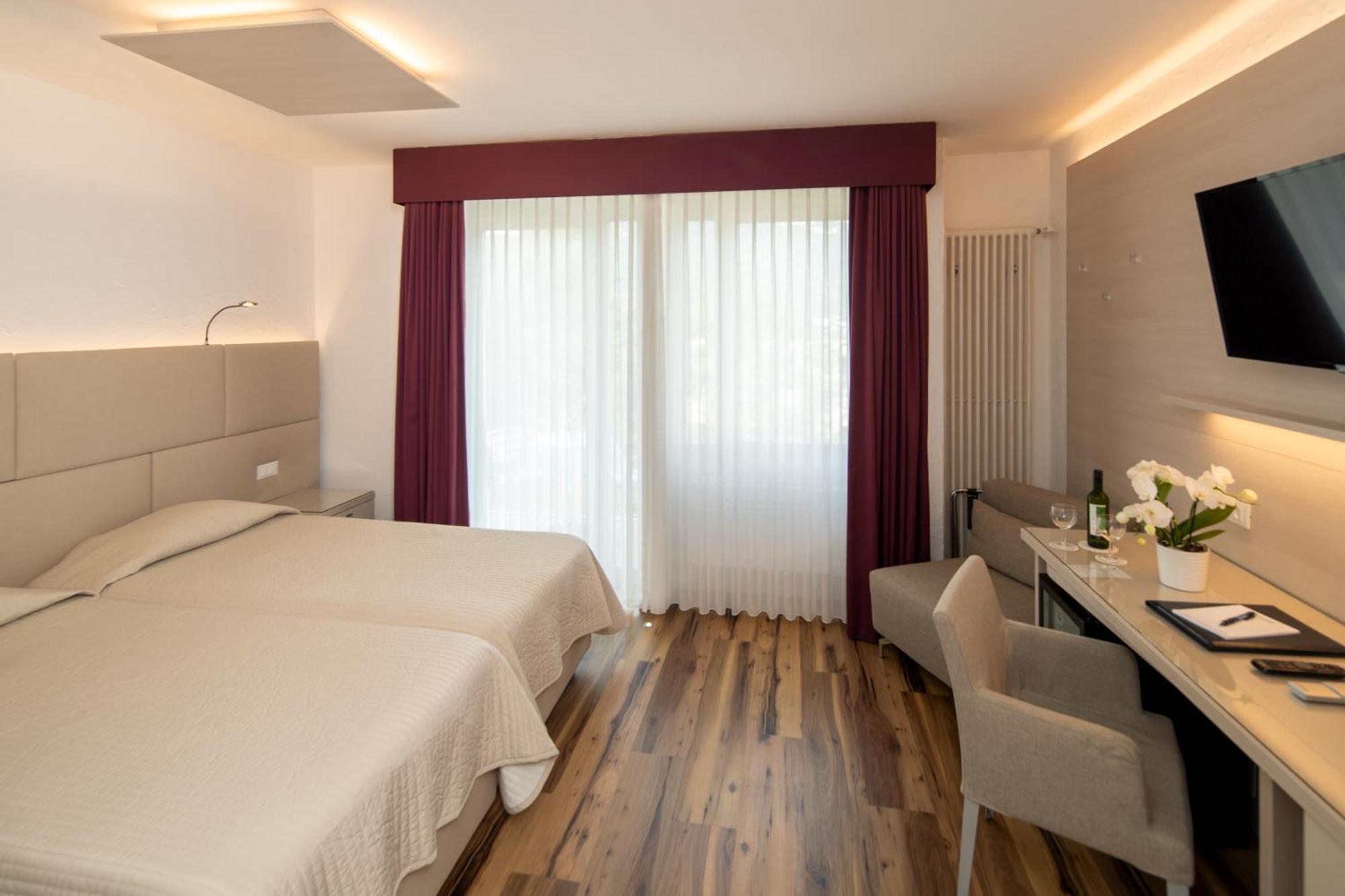 Hotel Campione Биссоне Экстерьер фото